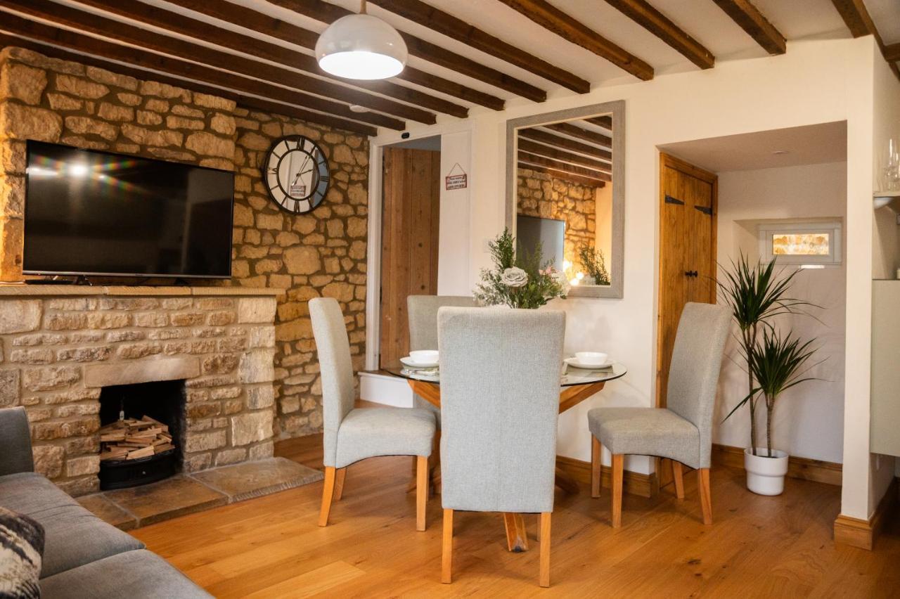 2 Bedroom Charming & Luxury Malt Cottage, Garden, Netflix, Free Parking 버튼온더워터 외부 사진